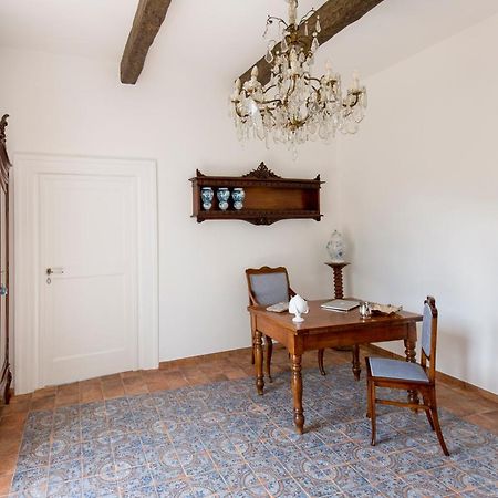 Отель Palazzo Cacace Relais Мета Экстерьер фото