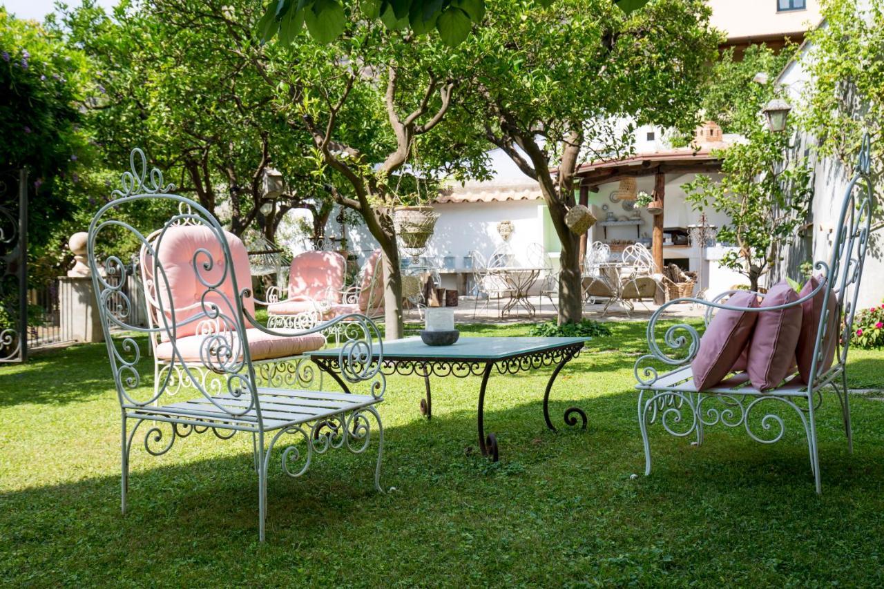 Отель Palazzo Cacace Relais Мета Экстерьер фото