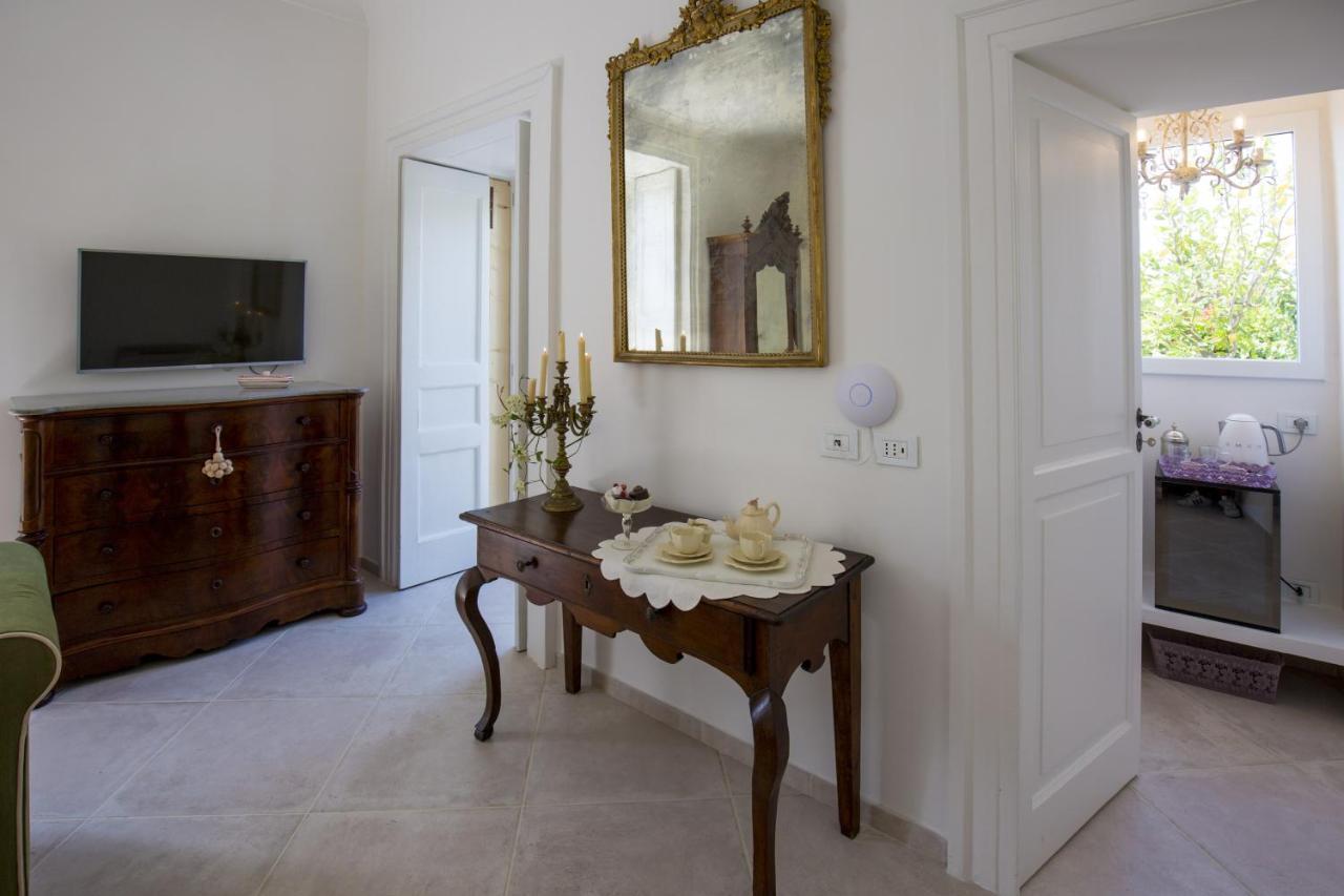 Отель Palazzo Cacace Relais Мета Экстерьер фото