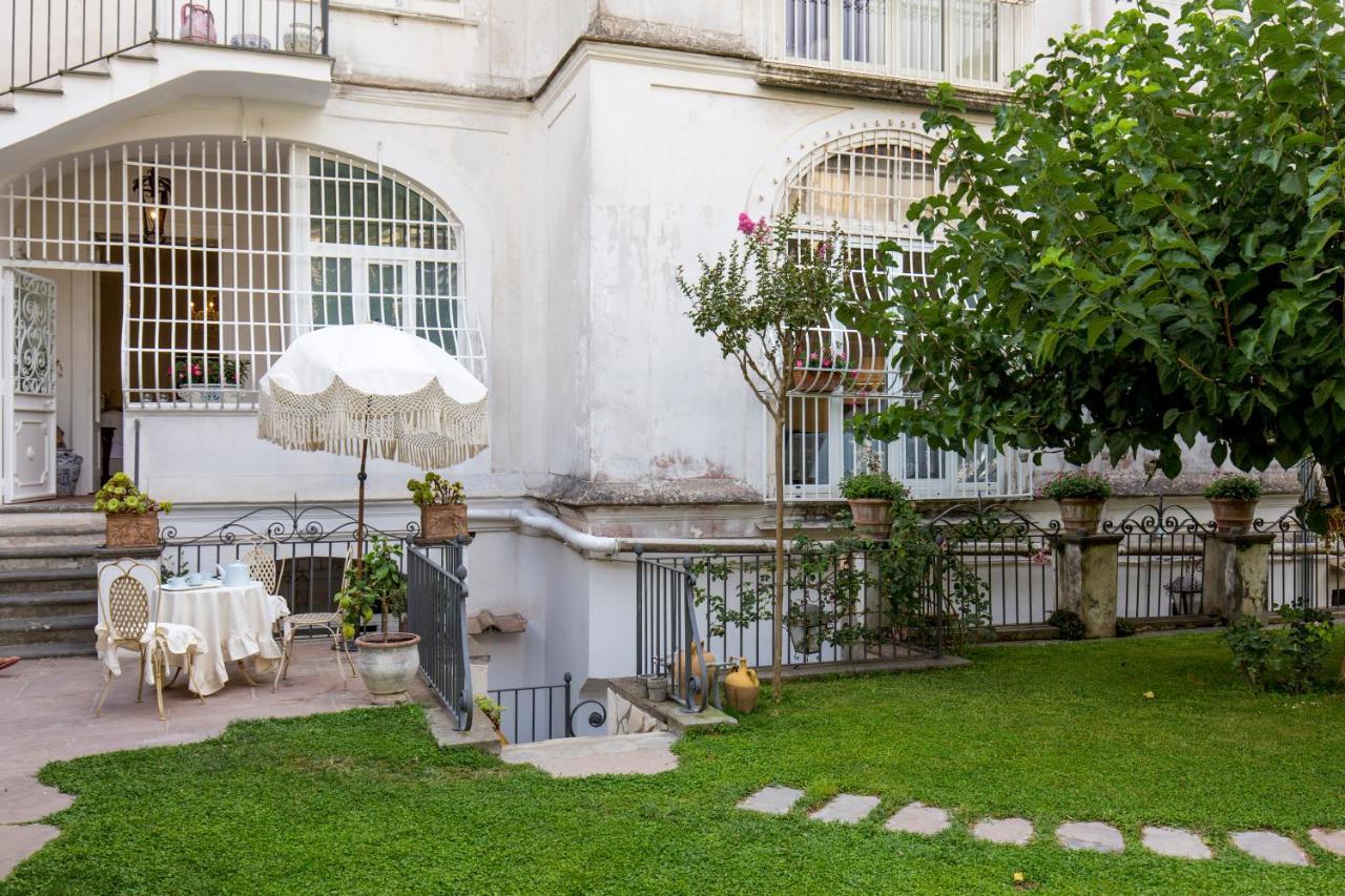 Отель Palazzo Cacace Relais Мета Экстерьер фото
