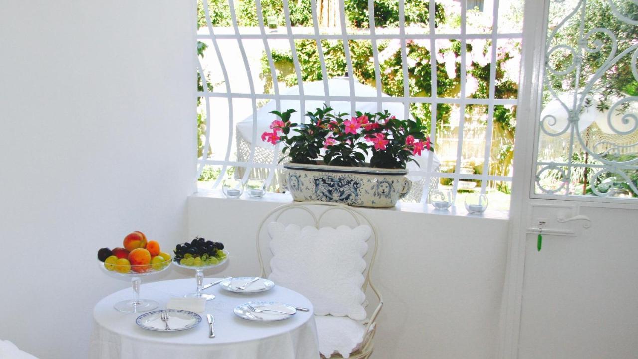 Отель Palazzo Cacace Relais Мета Экстерьер фото